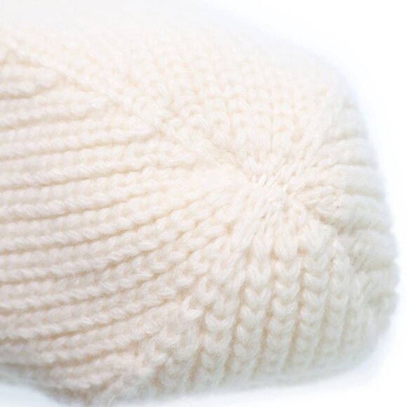 Celine 22 AW Gradient Logo Embroidered Beanie Knit Hat 2 A07 Z666 Q White